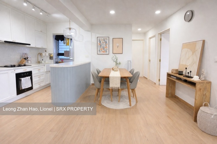 Blk 228B Ang Mo Kio Court (Ang Mo Kio), HDB 5 Rooms #558305361
